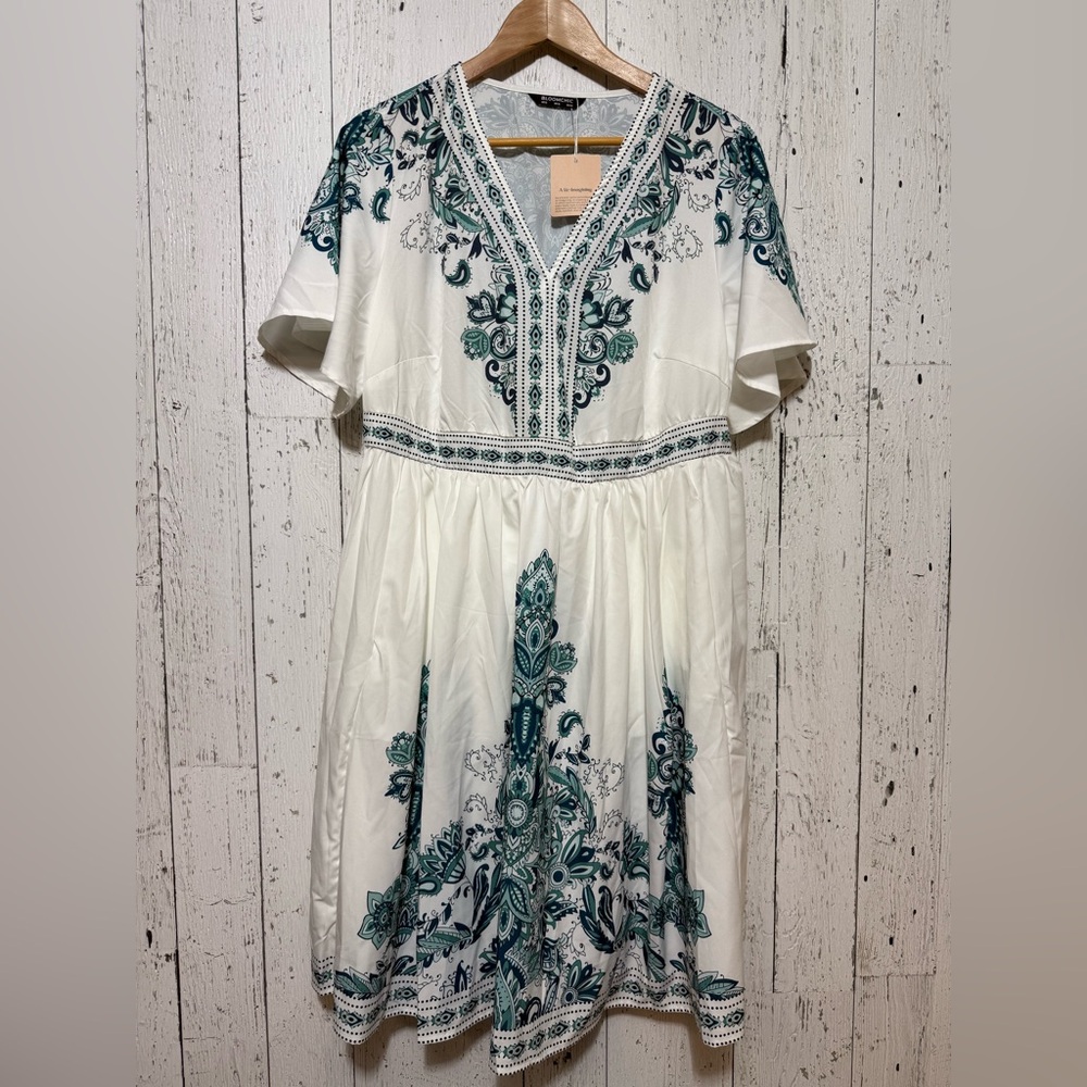 BloomChic White and Teal Patterned Dress